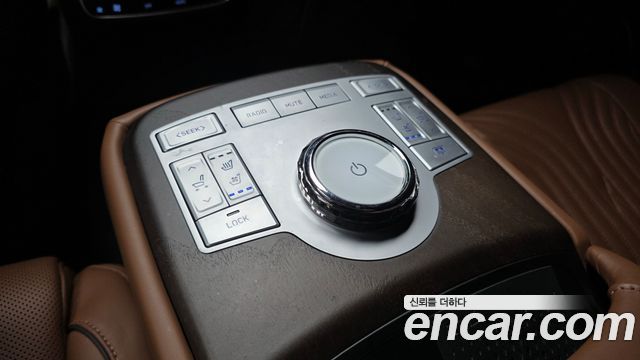 Genesis G80 (RG3) Gasoline 2.5 Turbo AWD 2024 — фото 36
