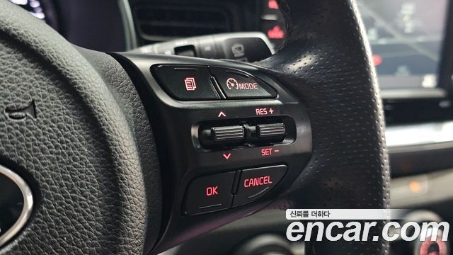 Kia Stonic 1.4 Prestige 2020 — фото 16