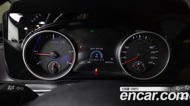 Kia Carnival (IV) Diesel 9-Seater Prestige 2023 — фото 8