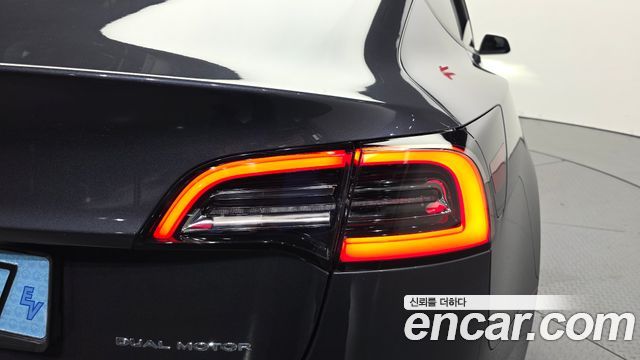 Tesla Model 3 Long Range AWD 2021 — фото 23