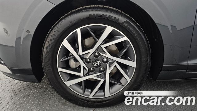 Hyundai Grandeur (GN7) 2,5 Gasoline 2WD Premium 2023 — фото 5