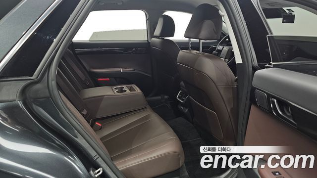 Hyundai Grandeur (GN7) 2,5 Gasoline 2WD Premium 2023 — фото 15