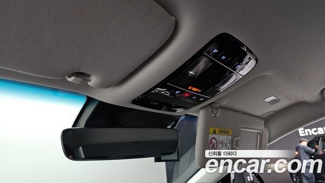 Hyundai Grandeur (GN7) 2,5 Gasoline 2WD Premium 2023 — фото 23