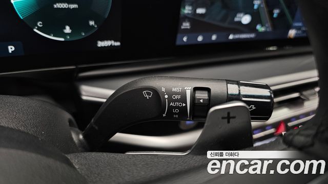 Hyundai Grandeur (GN7) 2,5 Gasoline 2WD Premium 2023 — фото 34
