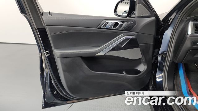 BMW X6 (G06) xDrive40i M Sport 2024 — фото 24