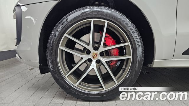 Porsche Macan 2.9 S 2023 — фото 5