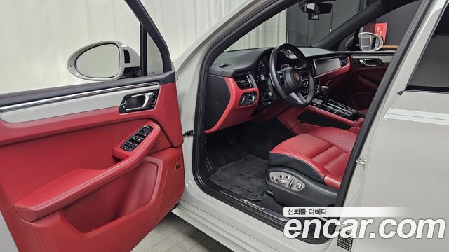 Porsche Macan 2.9 S 2023 — фото 10