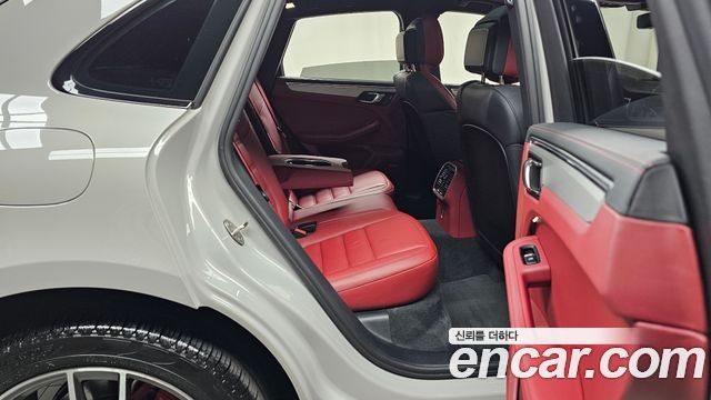 Porsche Macan 2.9 S 2023 — фото 11