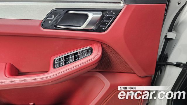 Porsche Macan 2.9 S 2023 — фото 20