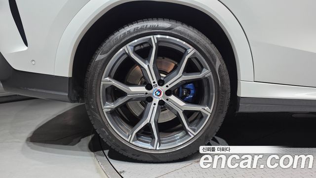 BMW X6 (G06) xDrive40i M Sport 2021 — фото 5