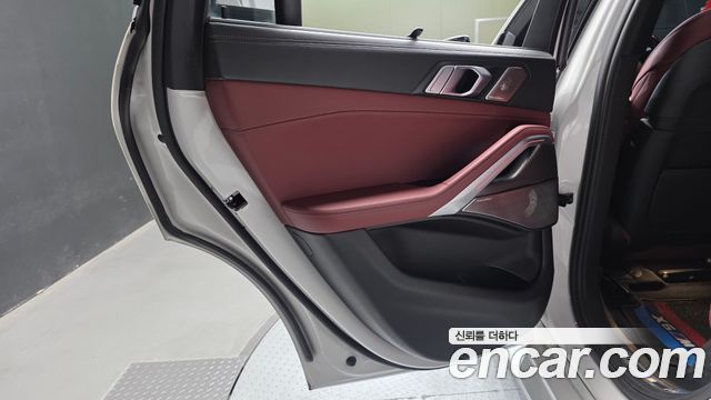 BMW X6 (G06) xDrive40i M Sport 2021 — фото 25