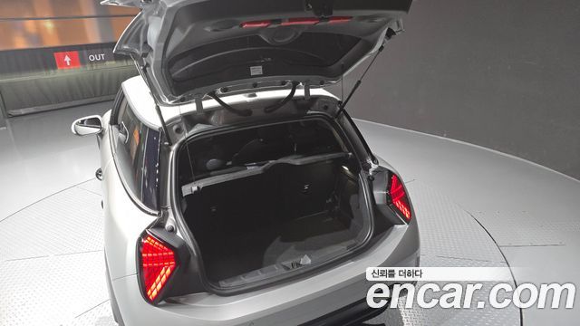MINI Cooper C (IV) Classic 2025 — фото 20