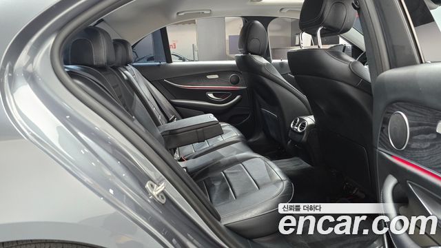 Mercedes-Benz E-Class (W213) E220d Avantgarde 2020 — фото 11