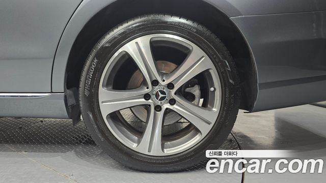 Mercedes-Benz E-Class (W213) E220d Avantgarde 2020 — фото 21