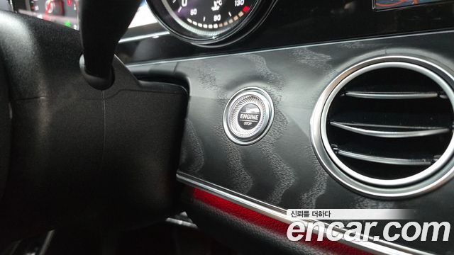 Mercedes-Benz E-Class (W213) E220d Avantgarde 2020 — фото 28