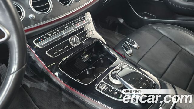 Mercedes-Benz E-Class (W213) E220d Avantgarde 2020 — фото 30