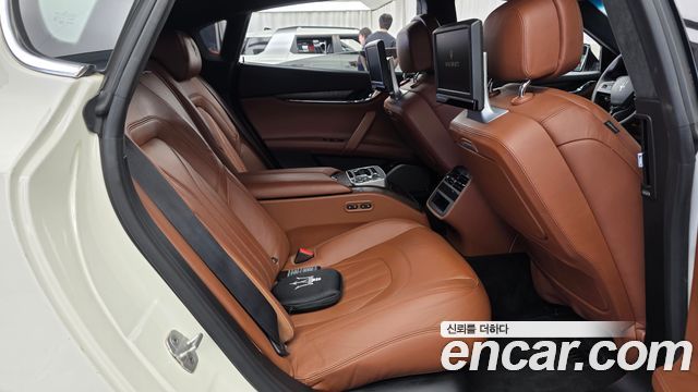 Maserati Quattroporte GTS 3.8 V8 2015 — фото 12