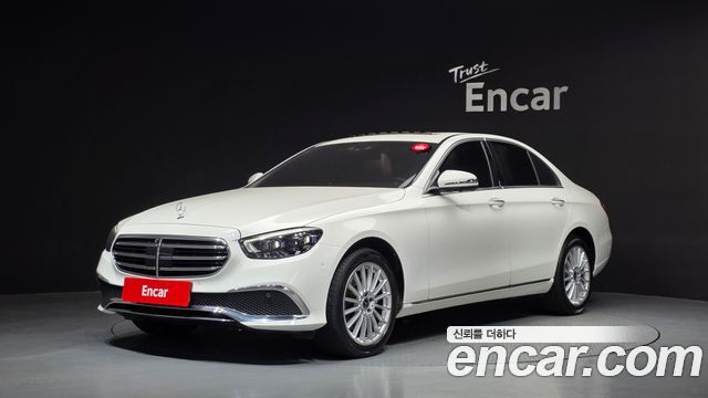 Mercedes-Benz E-Class (W213) E220d 4MATIC Exclusive 2021 — фото 1