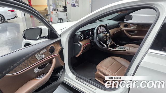 Mercedes-Benz E-Class (W213) E220d 4MATIC Exclusive 2021 — фото 10