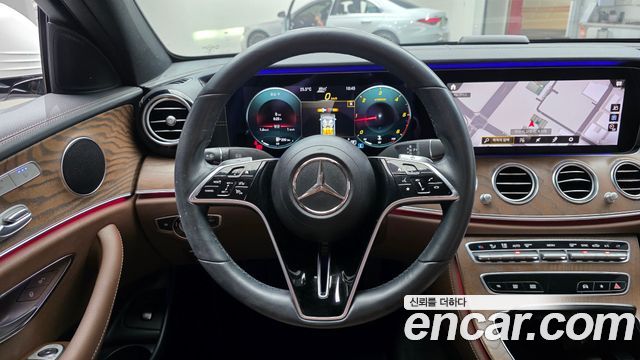 Mercedes-Benz E-Class (W213) E220d 4MATIC Exclusive 2021 — фото 13