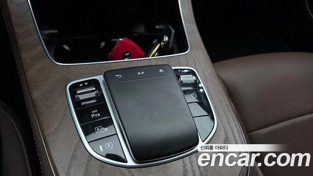 Mercedes-Benz E-Class (W213) E220d 4MATIC Exclusive 2021 — фото 34