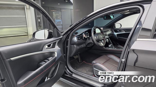 Genesis G70 Gasoline 2.0T 2WD 2022 — фото 10
