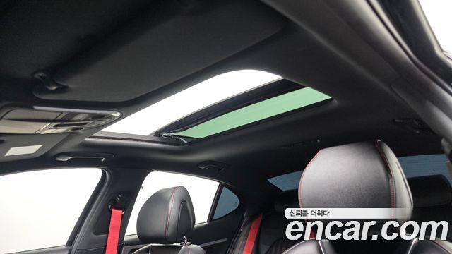 Genesis G70 Gasoline 2.0T 2WD 2022 — фото 19