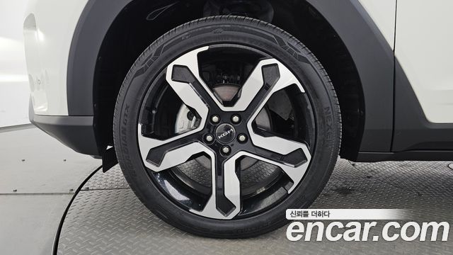 KG Mobility (SsangYong) Torres HEV 1.5 2WD T7 2026 — фото 5