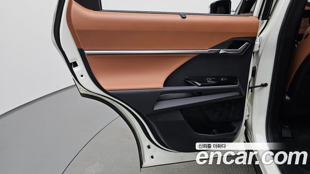 KG Mobility (SsangYong) Torres HEV 1.5 2WD T7 2026 — фото 31