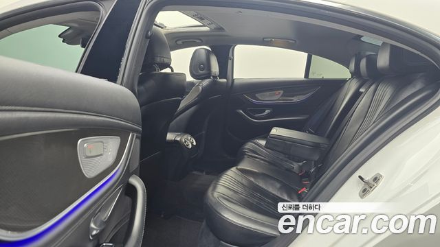 Mercedes-Benz CLS-Class (C257) CLS300d AMG Line 2019 — фото 16