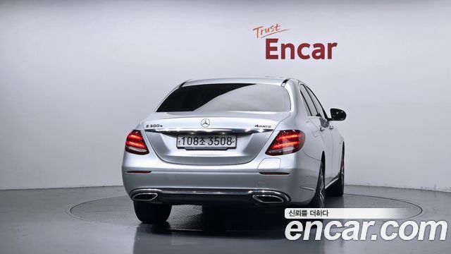 Mercedes-Benz E-Class (W213) E300e 4MATIC Exclusive 2020 — фото 4