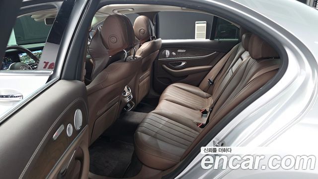 Mercedes-Benz E-Class (W213) E300e 4MATIC Exclusive 2020 — фото 16