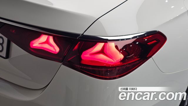 Mercedes-Benz E-Class (W214) E200 Avantgarde 2025 — фото 23