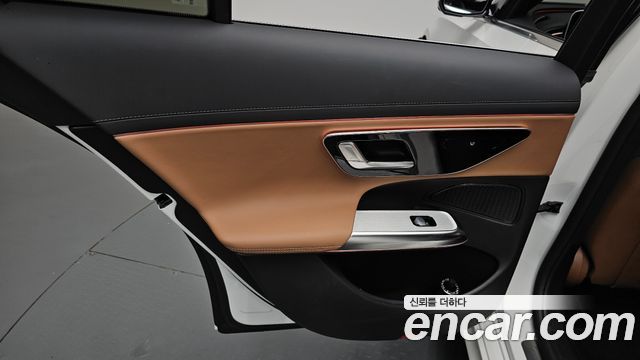 Mercedes-Benz E-Class (W214) E200 Avantgarde 2025 — фото 25
