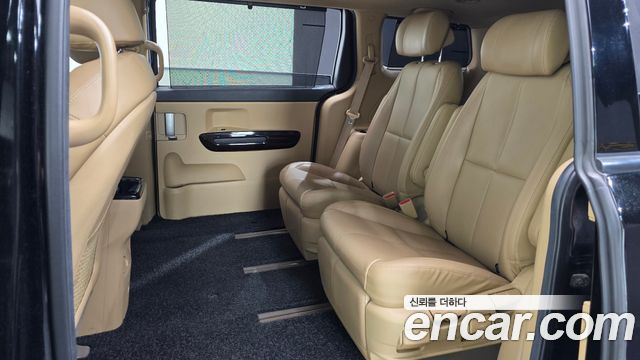 Kia Carnival 7-Seater Limousine VIP 2019 — фото 32