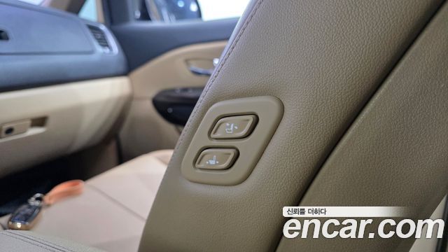 Kia Carnival 7-Seater Limousine VIP 2019 — фото 37