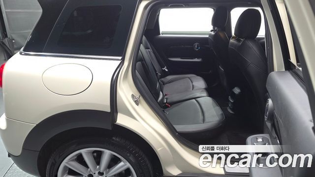 MINI Cooper D Clubman Standard 2nd 2017 — фото 12