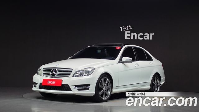 Mercedes-Benz C-Class (W204) C200 CGI Avantgarde Style Package