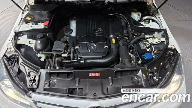 Mercedes-Benz C-Class (W204) C200 CGI Avantgarde Style Package 2013 — фото 6