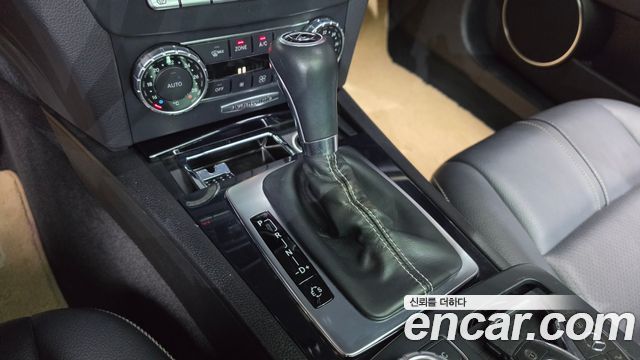 Mercedes-Benz C-Class (W204) C200 CGI Avantgarde Style Package 2013 — фото 9