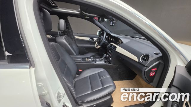 Mercedes-Benz C-Class (W204) C200 CGI Avantgarde Style Package 2013 — фото 10