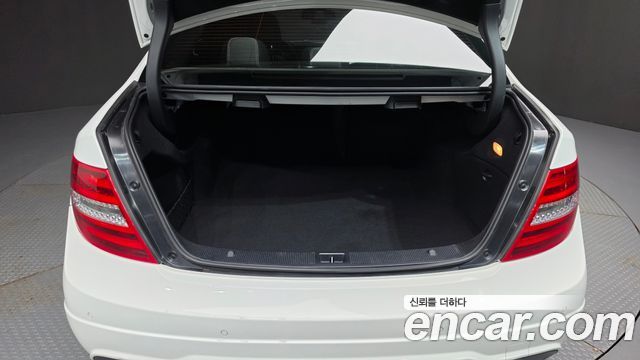 Mercedes-Benz C-Class (W204) C200 CGI Avantgarde Style Package 2013 — фото 20