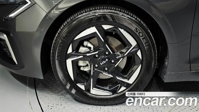 Kia K5 (III) 2.0 Prestige 2024 — фото 5