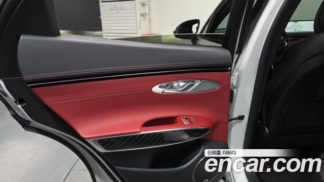 Genesis GV70 2.5T Gasoline AWD 2023 — фото 25