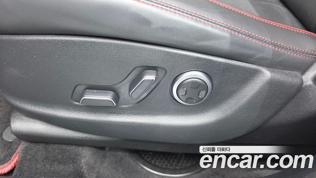 Genesis GV70 2.5T Gasoline AWD 2023 — фото 32