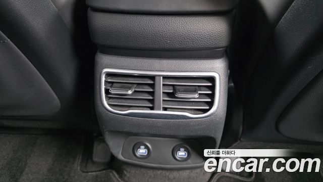 Hyundai Santa Fe HEV 1.6 2WD Prestige 2022 — фото 30