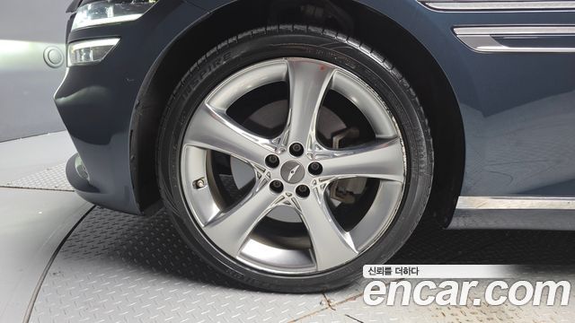 Genesis G80 (RG3) Gasoline 2.5 Turbo AWD 2021 — фото 5