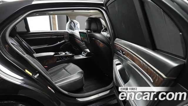 Genesis G90 5.0 AWD Prestige 2019 — фото 12