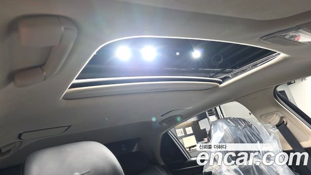 Genesis G90 5.0 AWD Prestige 2019 — фото 18