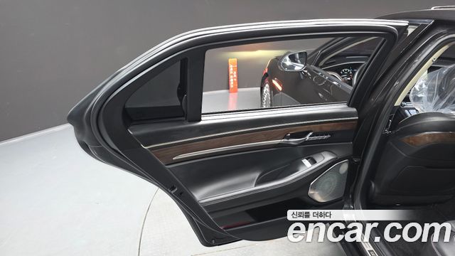 Genesis G90 5.0 AWD Prestige 2019 — фото 25